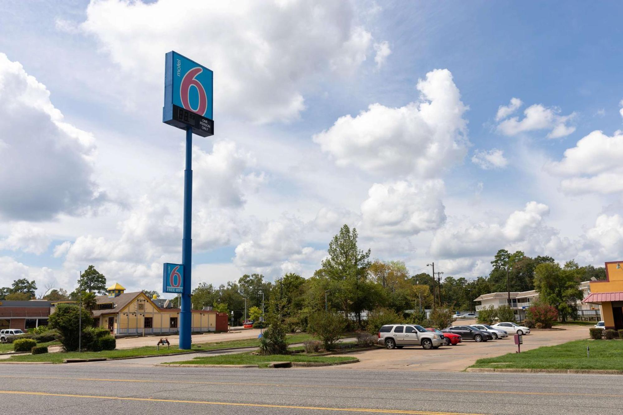 Motel 6-Lufkin, Tx ภายนอก รูปภาพ