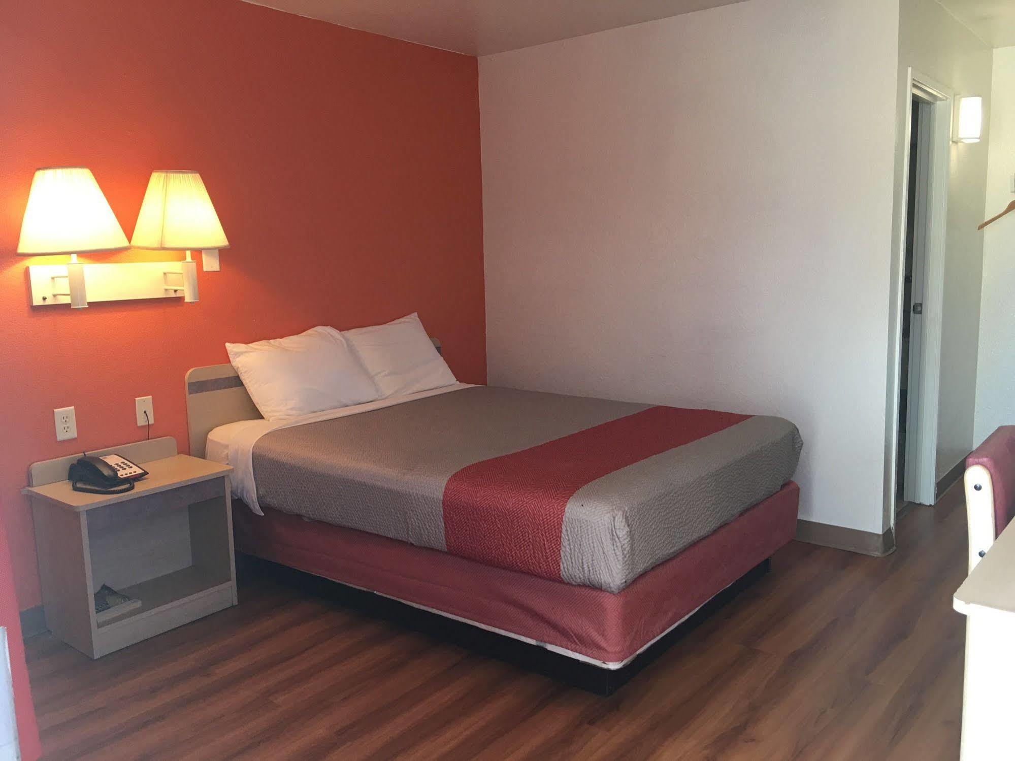 Motel 6-Lufkin, Tx ภายนอก รูปภาพ